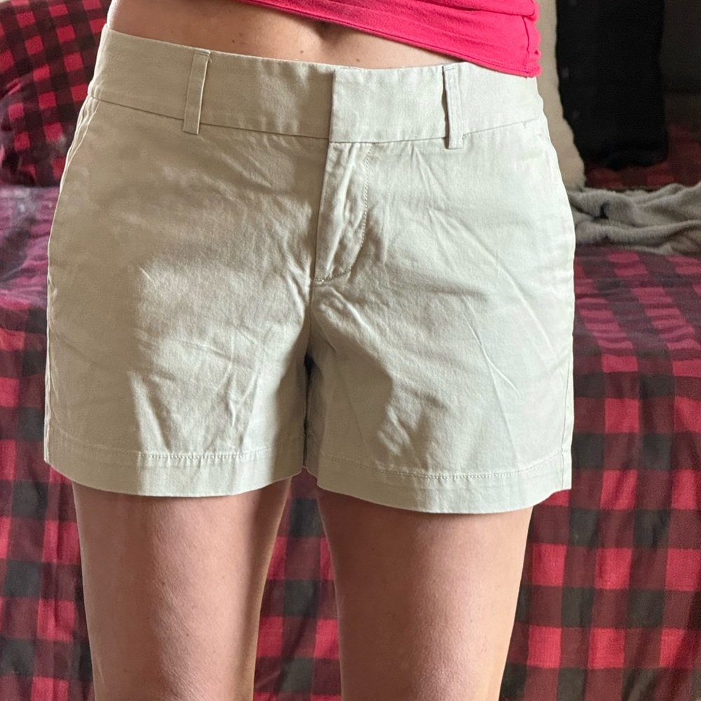 New! LOFT Tan Cargo Shorts with Classic Versatility